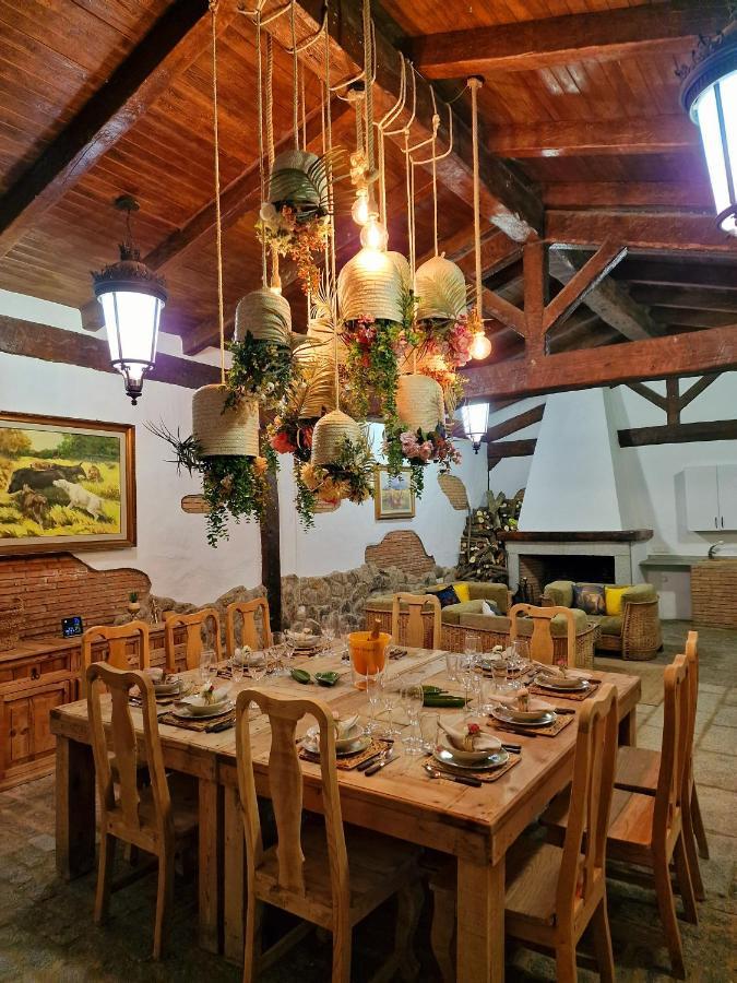 Casa Rural El Canto Del Agua 말파르티다데플라센시아 외부 사진